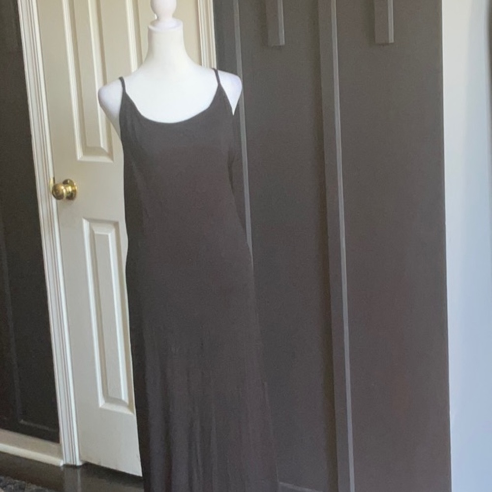 Boohoo Gray Sleeveless Spaghetti Strap Maxi Dress